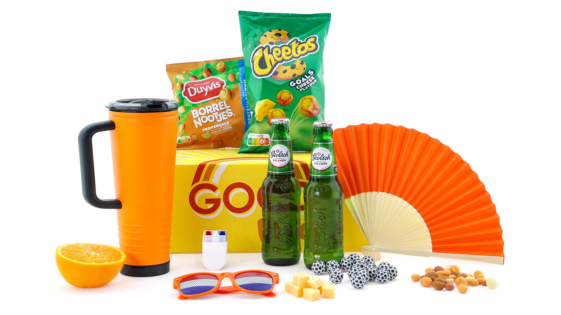 WK stadion pakket Goal met juichbeker, bodypaint, zonnebril, waaier, drankjes, snacks en chocolade voetballetjes